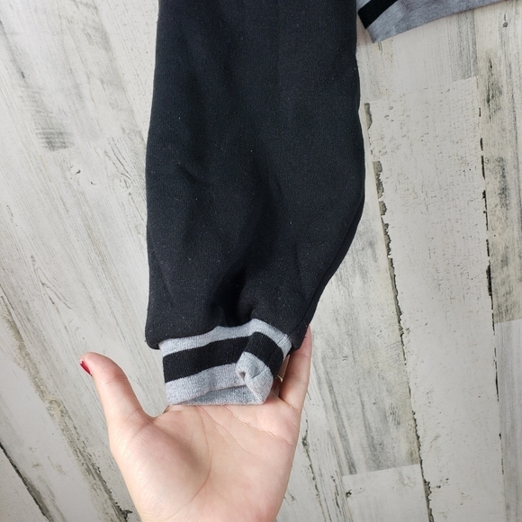 Roma concept by rosee gray and black R logo crop jacket women's size medium - Picture 3 of 10